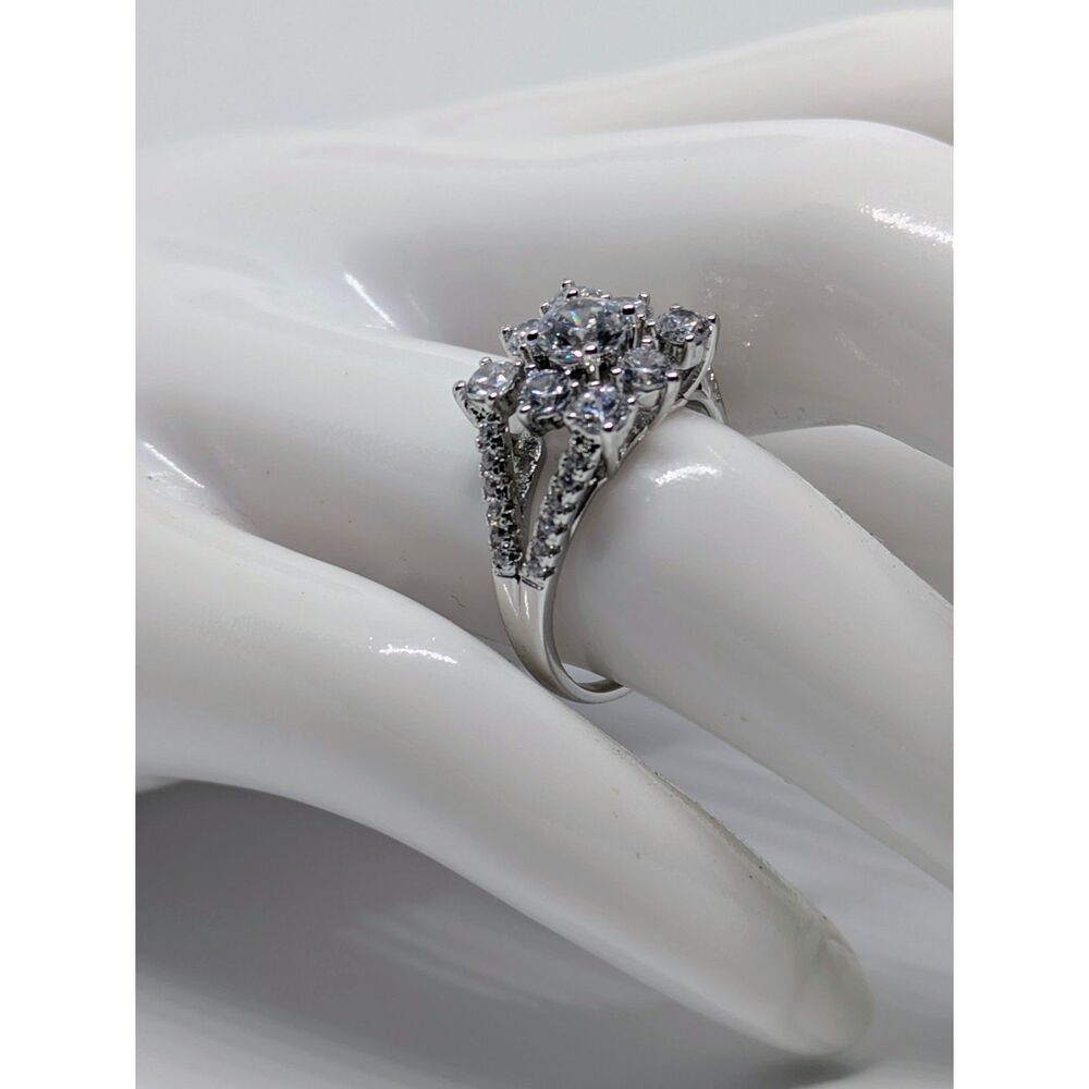 CZ Cluster Ring Size 7 White Gold Plated Split Shank Statement Cocktail Ring - Picture 2 of 6